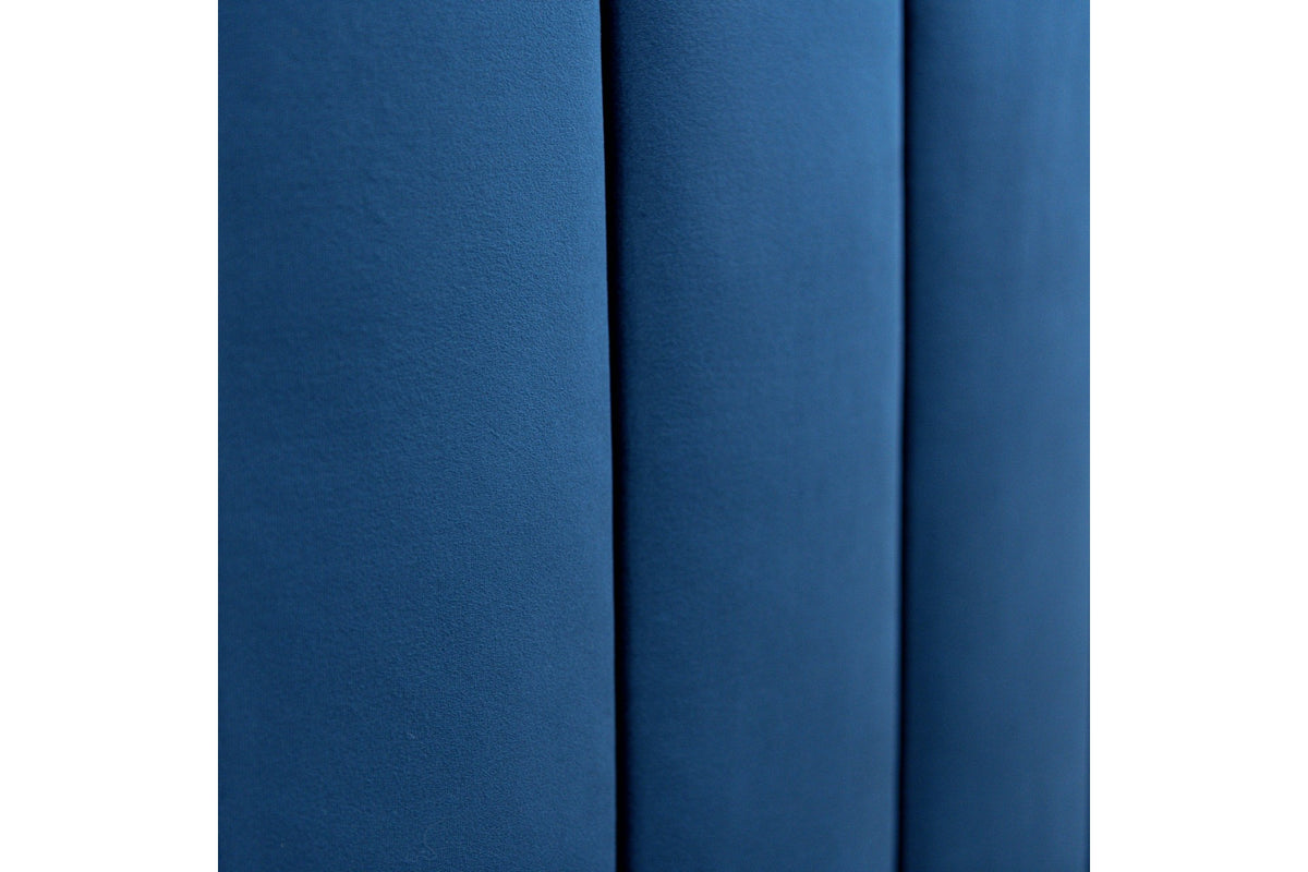 Pat Tapitat ELI – Design Contemporan cu Linii Verticale